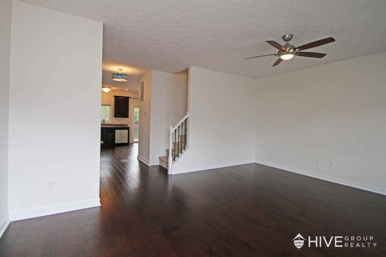 186 Cedar Point Ln - Photo 2 of 20