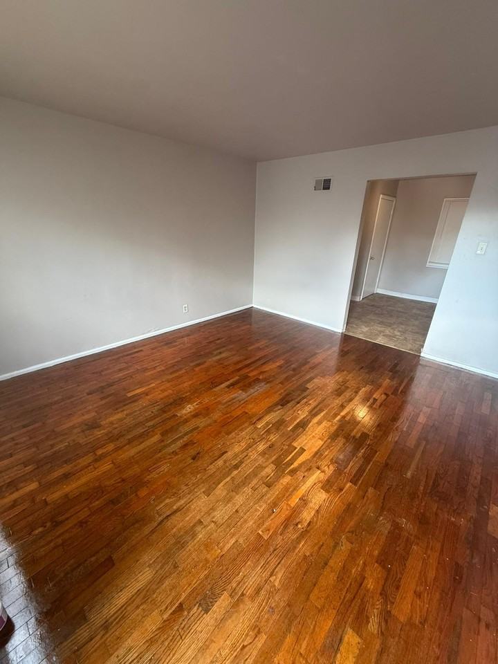 4000 Shirley Drive - Photo 3 of 8