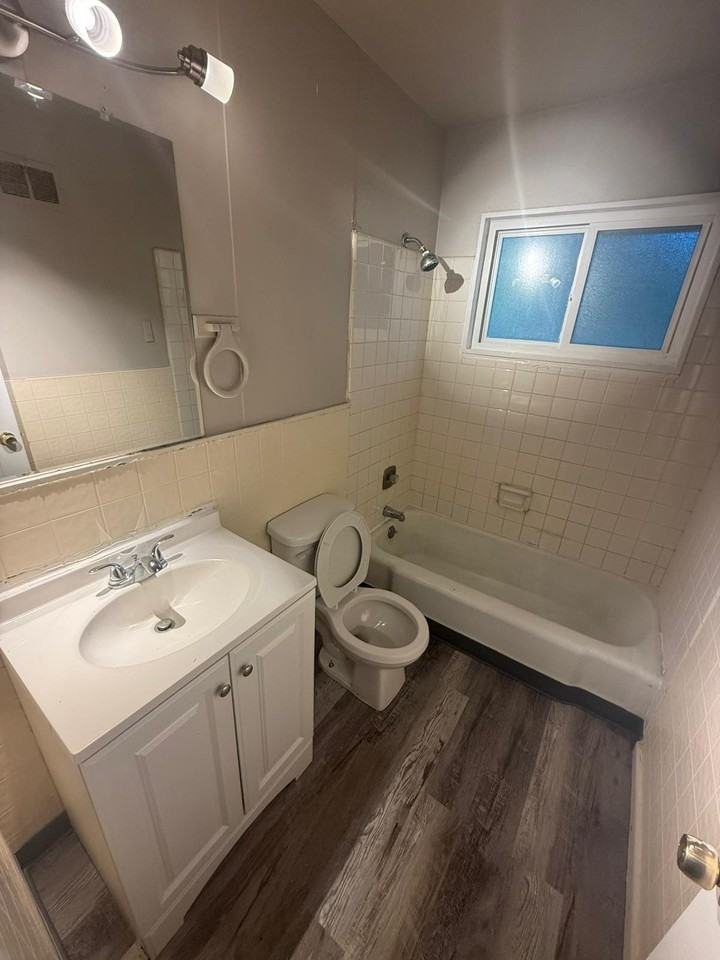 4000 Shirley Drive - Photo 5 of 8