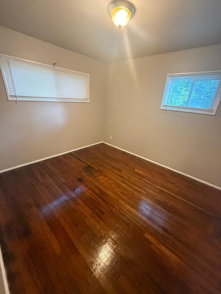 4000 Shirley Drive - Photo 7 of 8