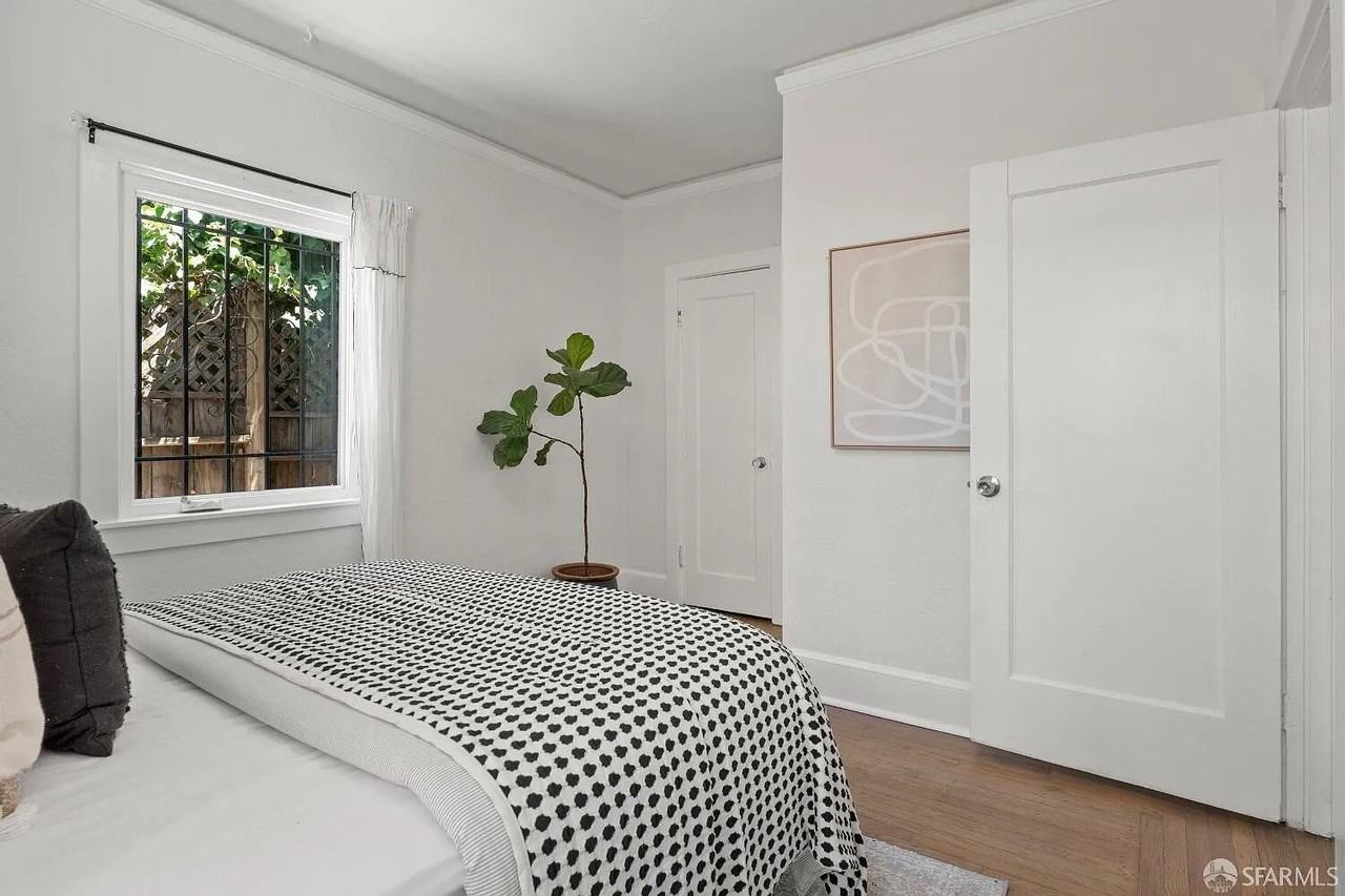 1394 E 31st St - Photo 2 of 25