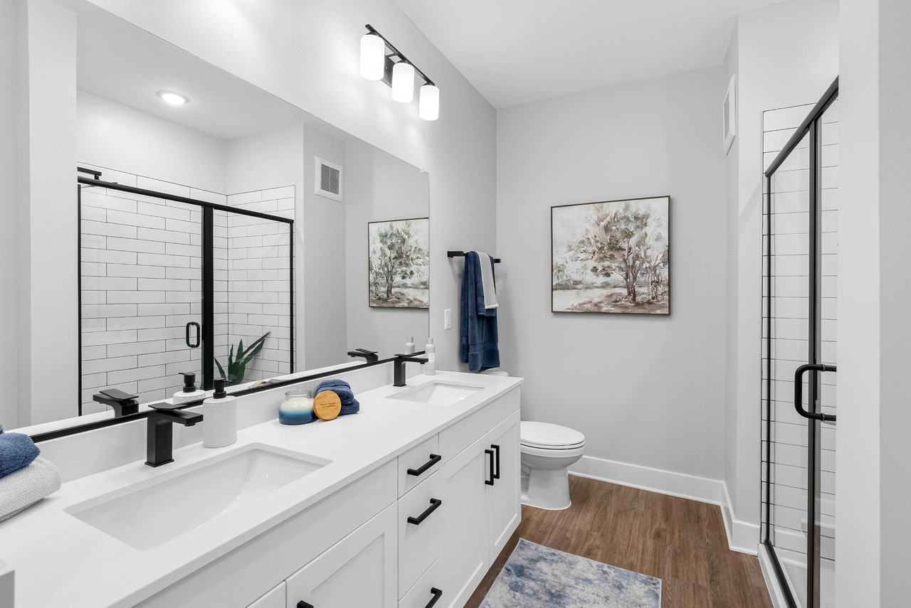 The James at Springline - Photo 5 of 51