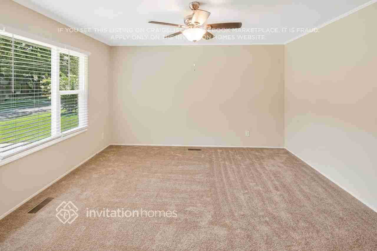 3616 Slagle Dr - Photo 3 of 22