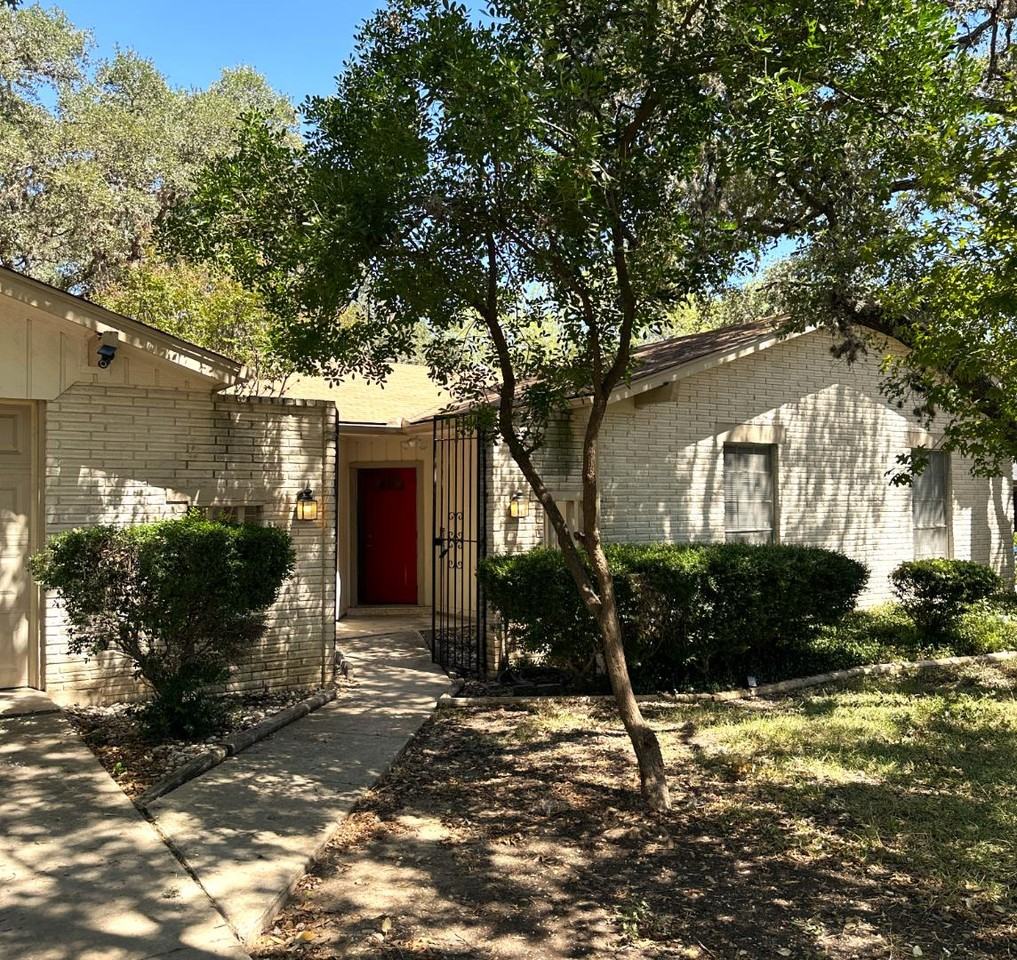 8311 Watchtower St - Photo 3 of 20