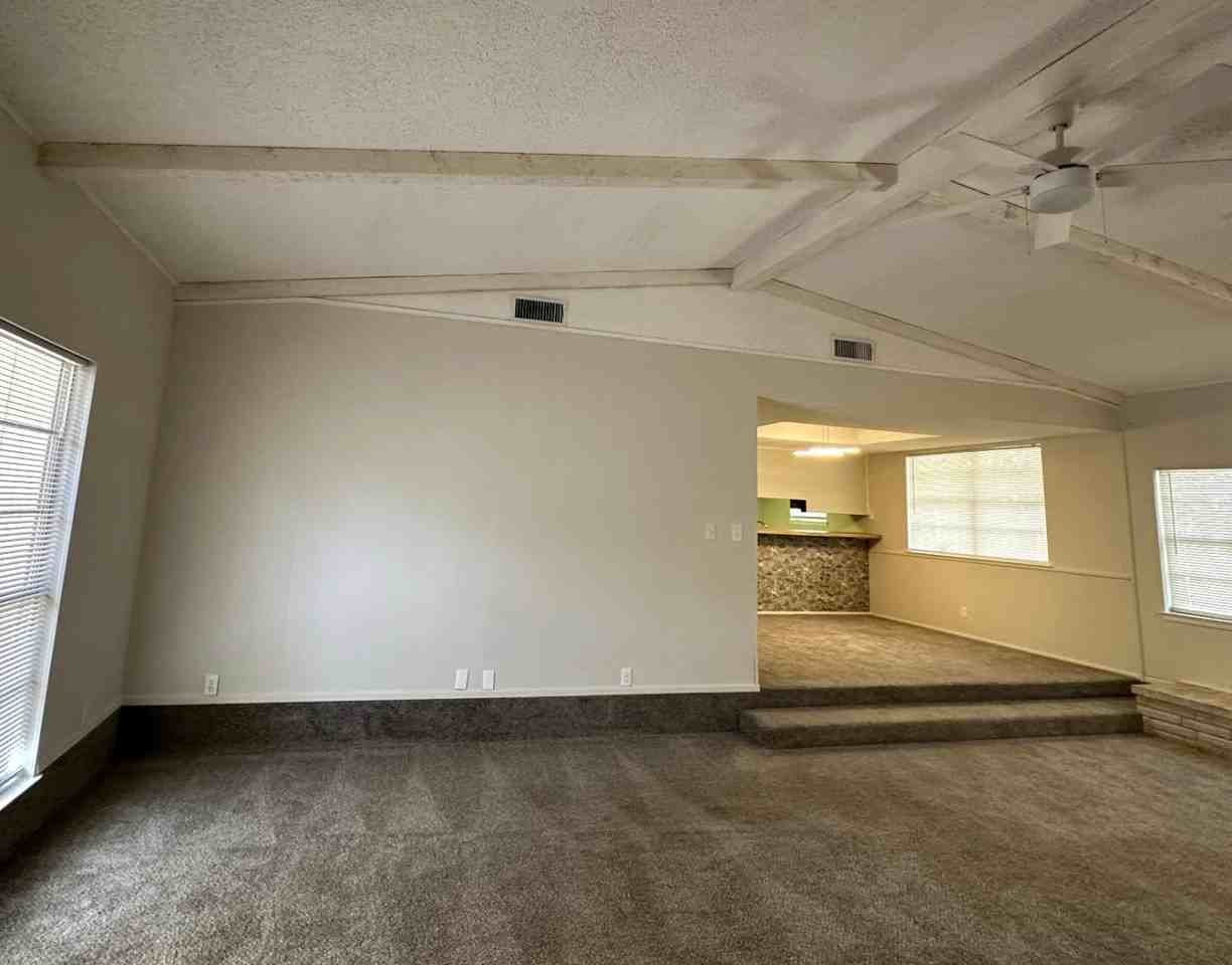 8311 Watchtower St - Photo 5 of 20