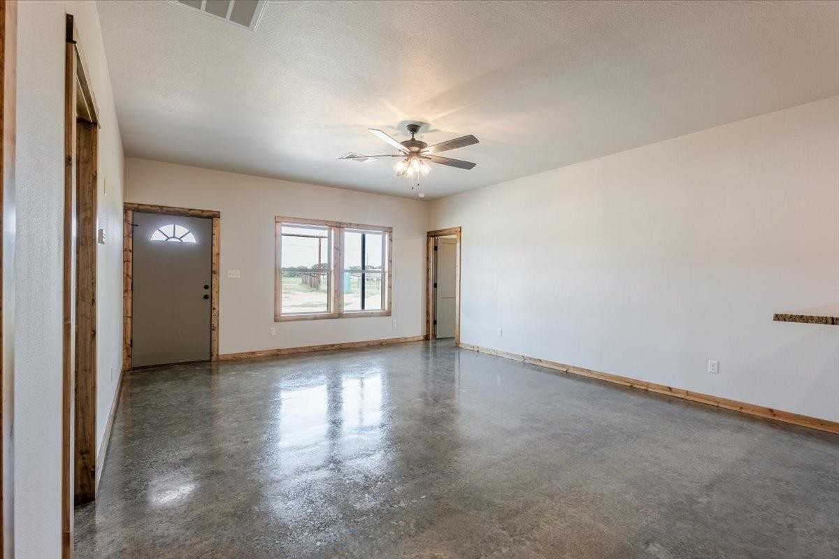 11 Maverick Loop - Photo 7 of 11