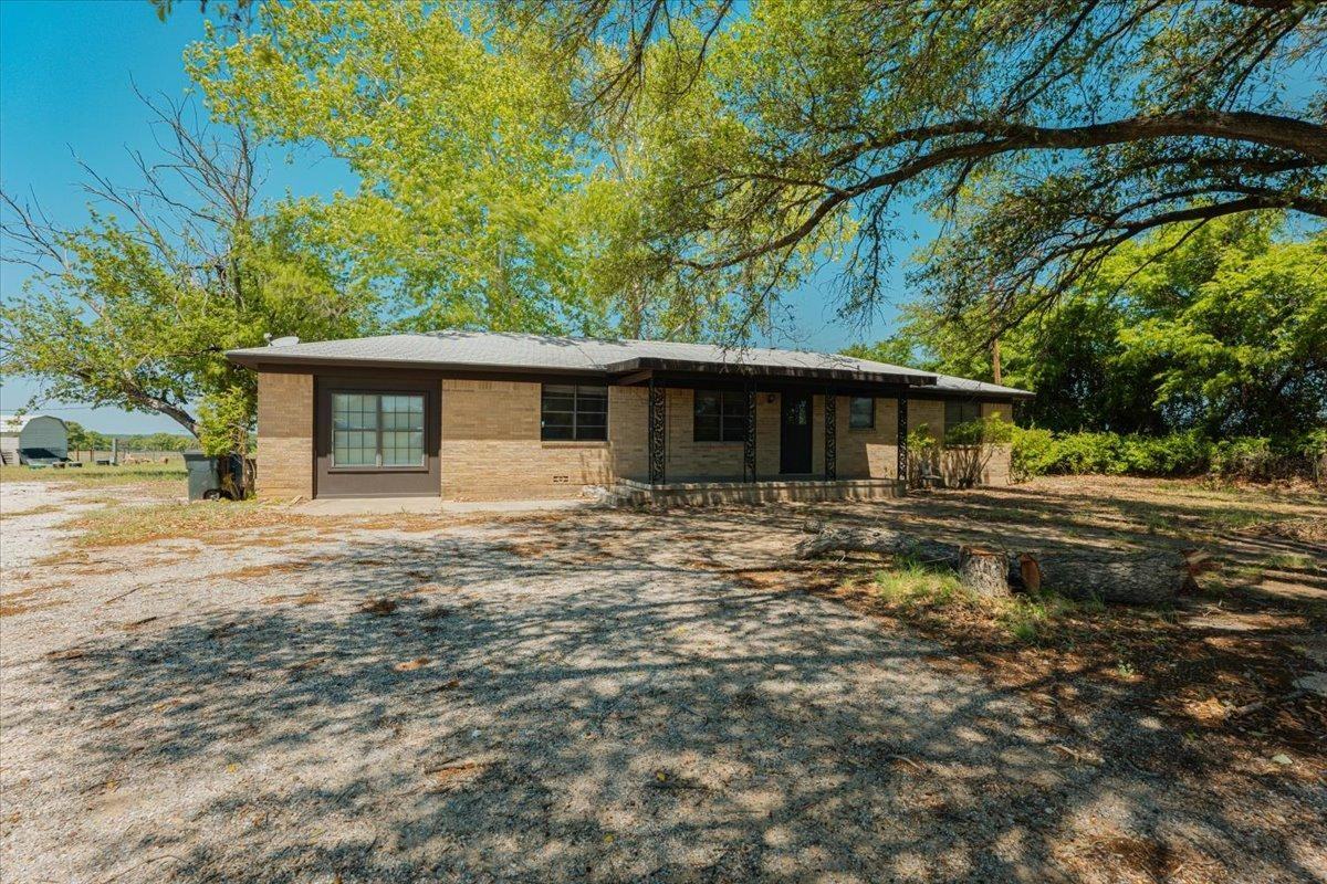 306 Grindstone Rd - Photo 2 of 5