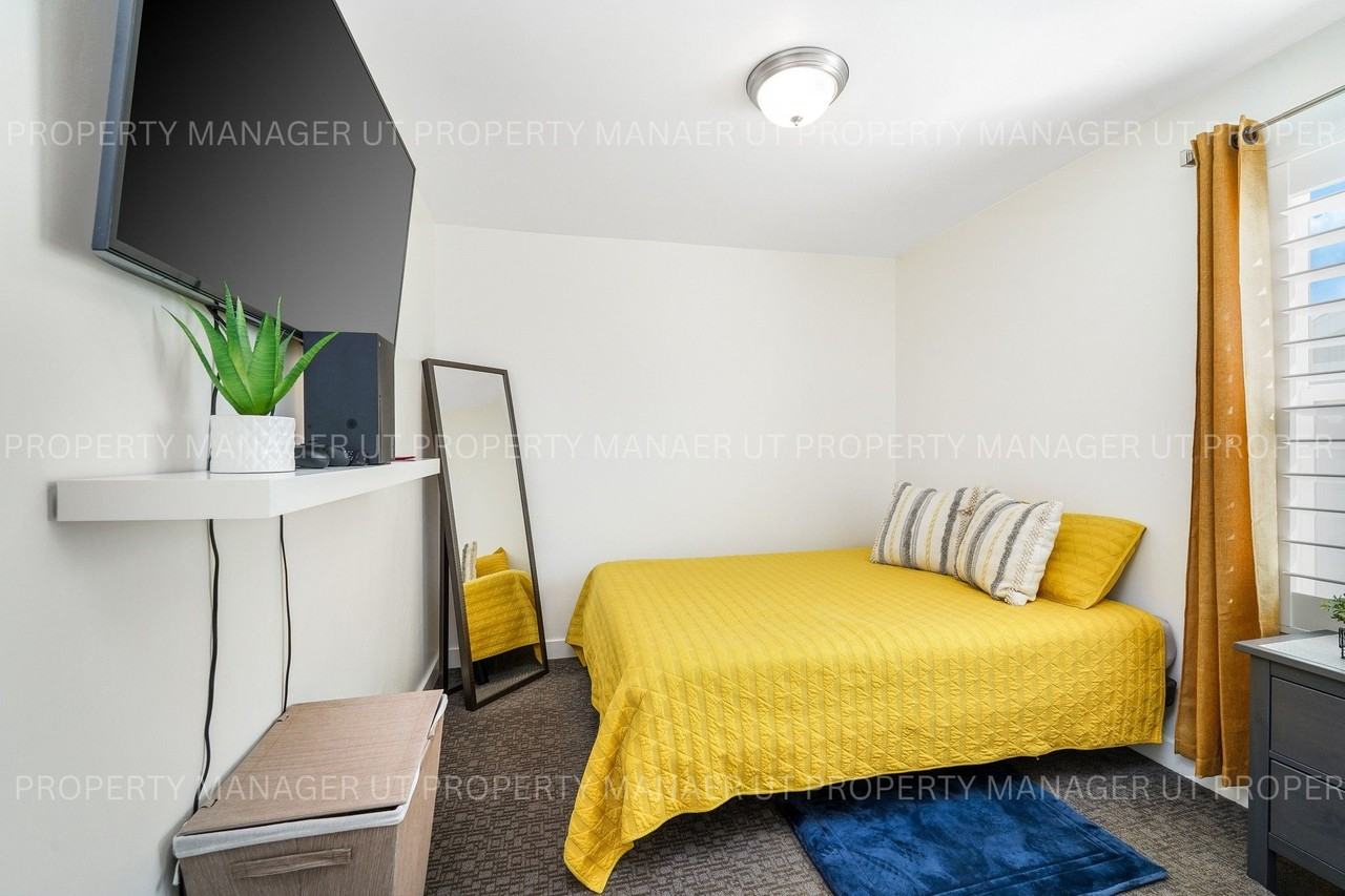 5147 W Arley Ct #TH - Photo 6 of 18