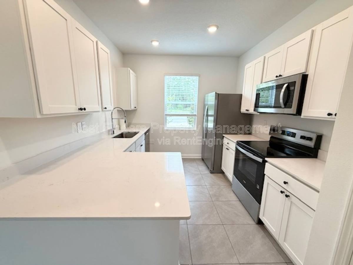 226 Palmetto Ridge Rd - Photo 5 of 10