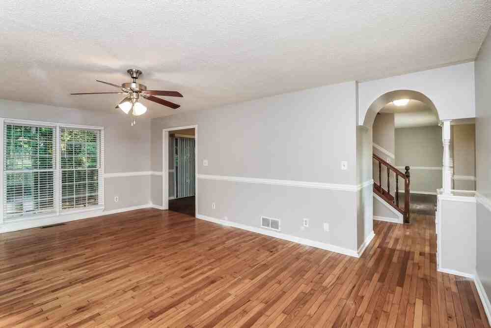 5065 Brown Rd - Photo 7 of 18