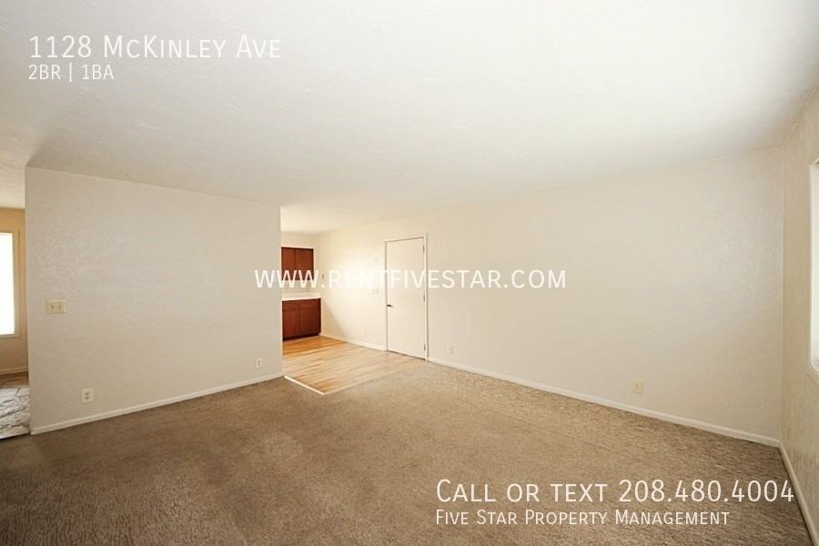 1128 Mckinley Ave - Photo 2 of 11