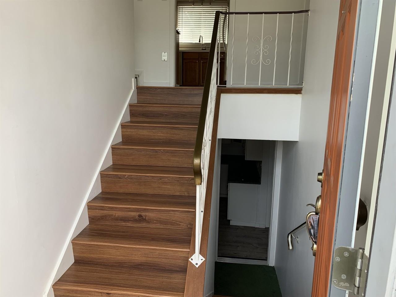 781 Arncote Ave #MAIN - Photo 2 of 25