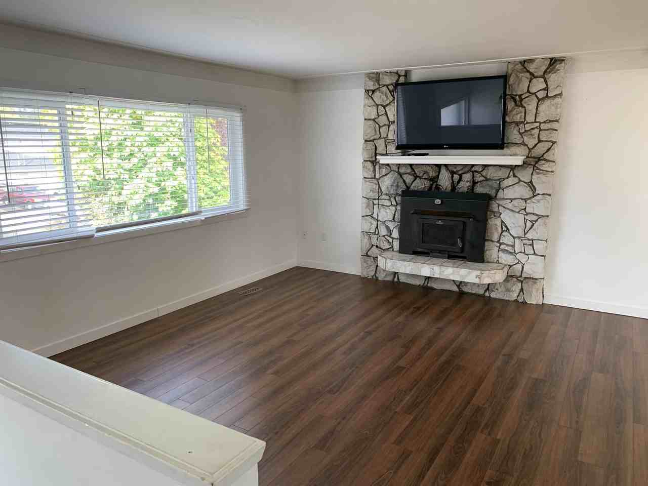 781 Arncote Ave #MAIN - Photo 3 of 25