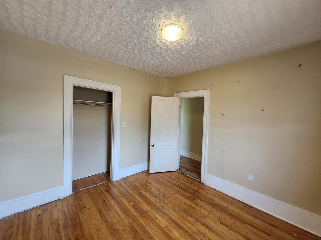 40 Cranston Avenue #4 - Photo 7 of 21