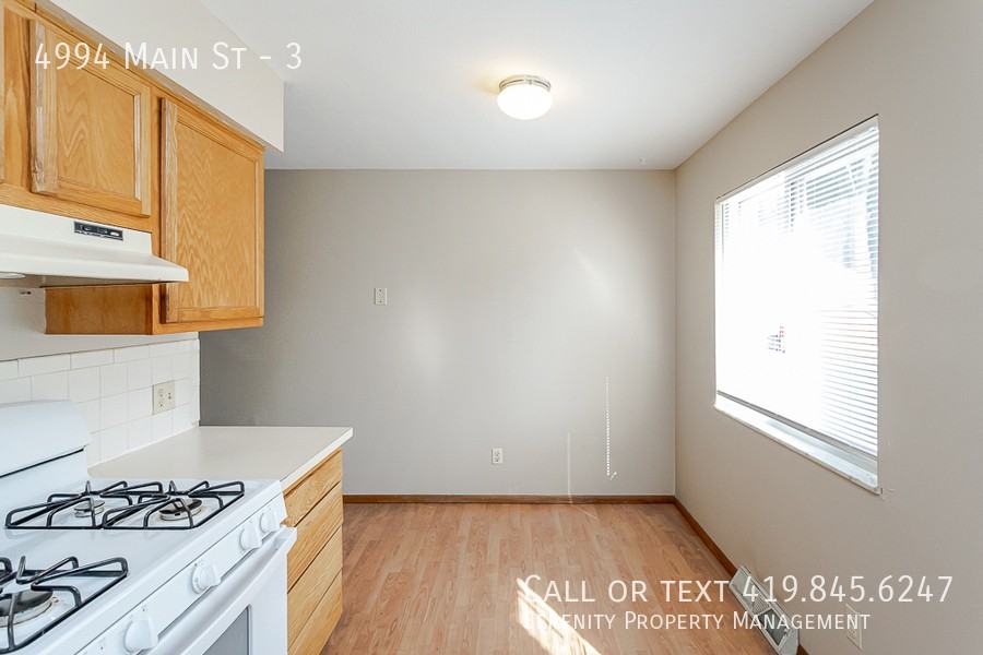4994 Main Street #3 - Photo 5 of 8
