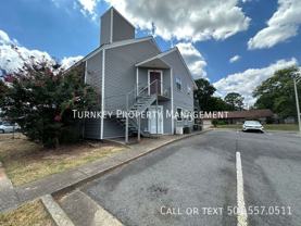 418 Shadow Oaks Dr - Photo 1 of 1