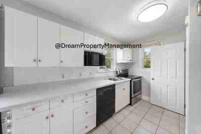 659 Rayburne Ave #1 - Photo 3 of 50