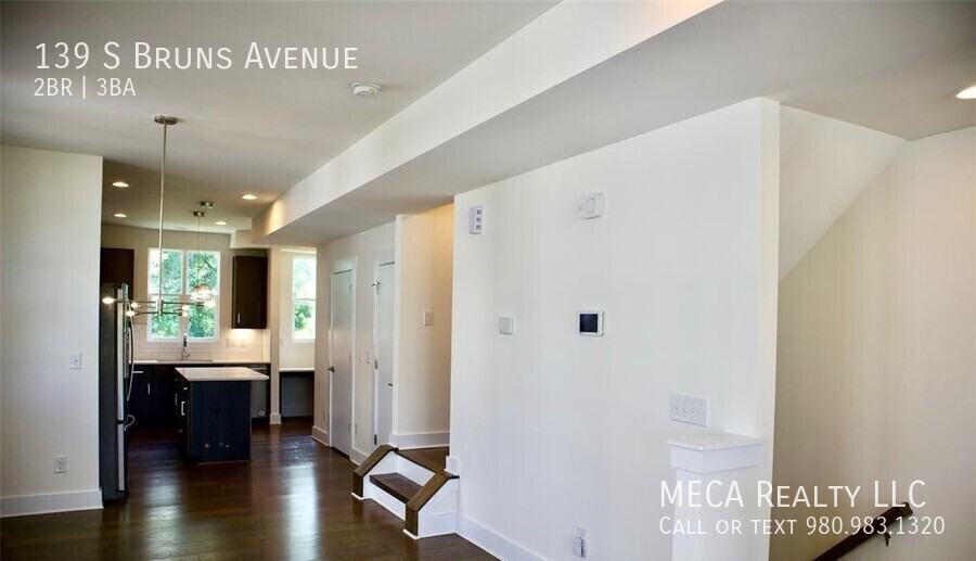 139 S Bruns Ave - Photo 3 of 12