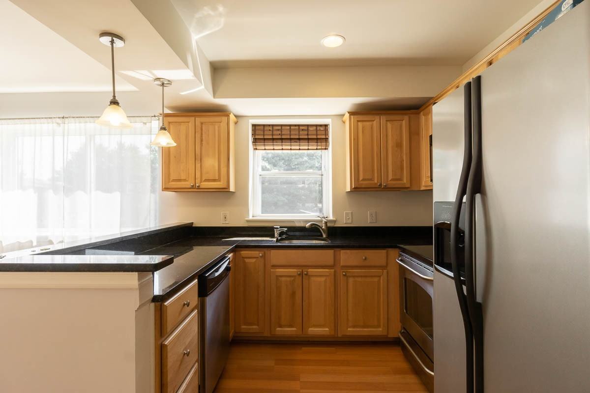 1310 Congress St Se #303 - Photo 4 of 11