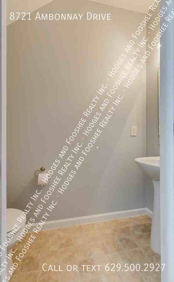 8721 Ambornay Drive - Photo 5 of 26
