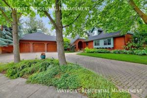 featured image of 3695 N Gramarcy Ln