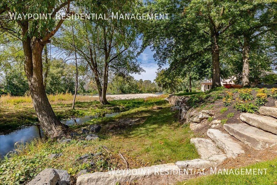 3695 N Gramarcy Ln - Photo 2 of 50