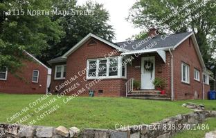 featured image of 1115 N Main St