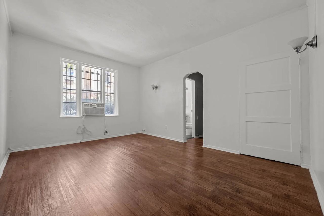 1610 N Normandie Ave #403 - Photo 2 of 12