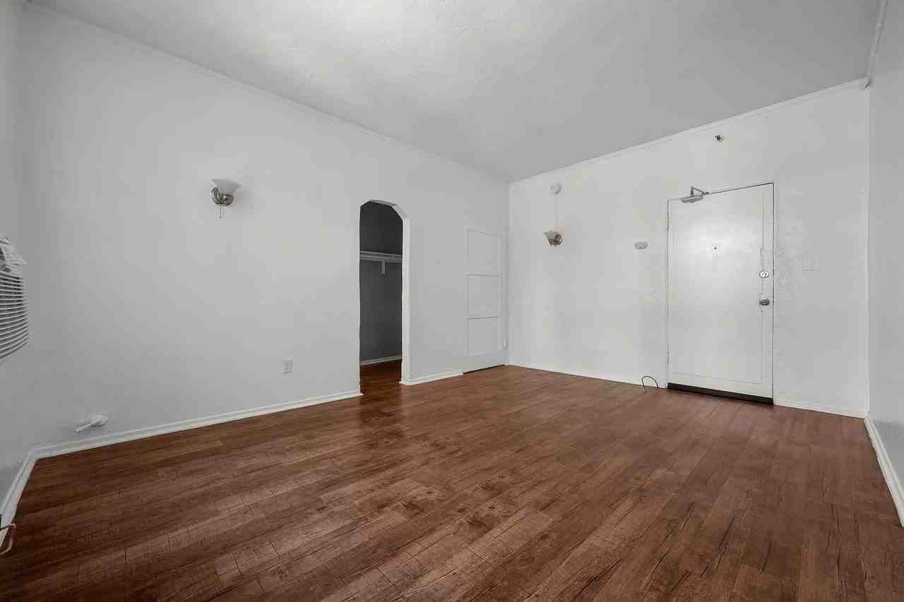 1610 N Normandie Ave #403 - Photo 3 of 12