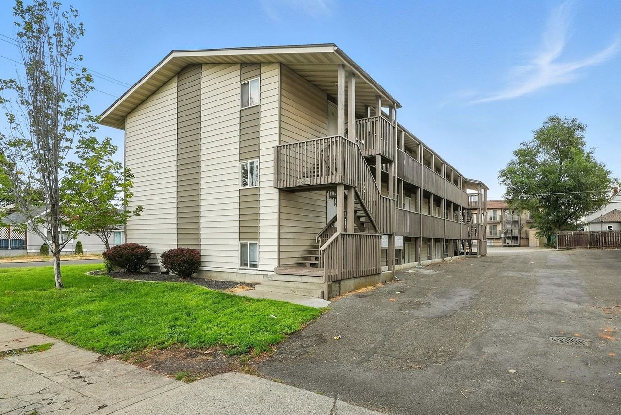 Cannonball Apartments! - Photo 2 of 4