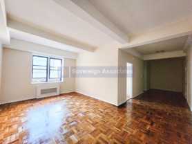 525 Riverdale Ave ## 527 - Photo 1 of 1