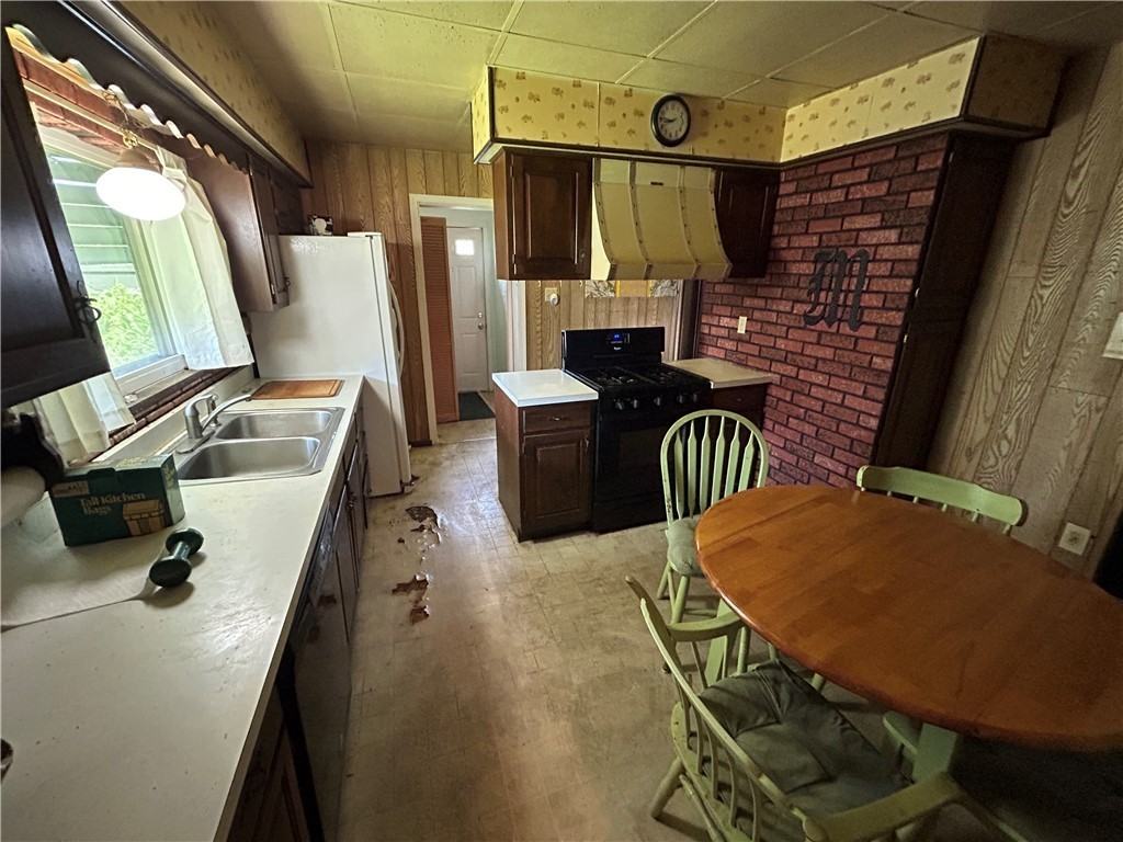 197 Searight Ave #NA - Photo 3 of 9