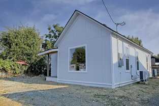 407 W Pine St #NA - Photo 1 of 1