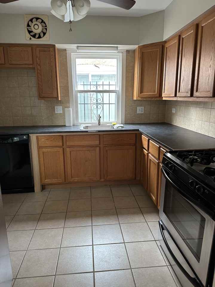 9816 S Forest Ave #NA - Photo 7 of 19