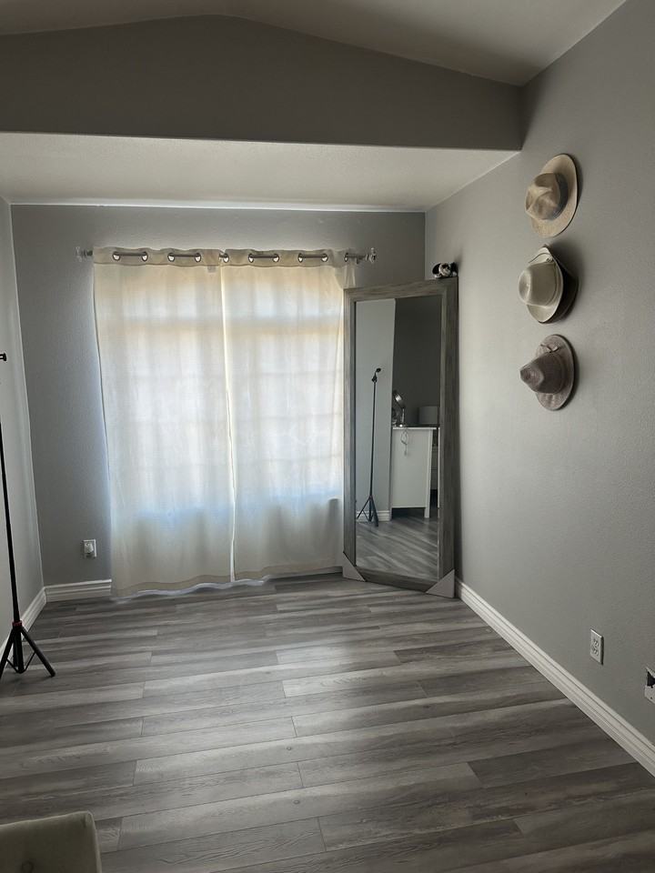 13100 Samprisi Ave #NA - Photo 3 of 10