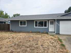 1030 45th Ave Ne - Photo 1 of 1
