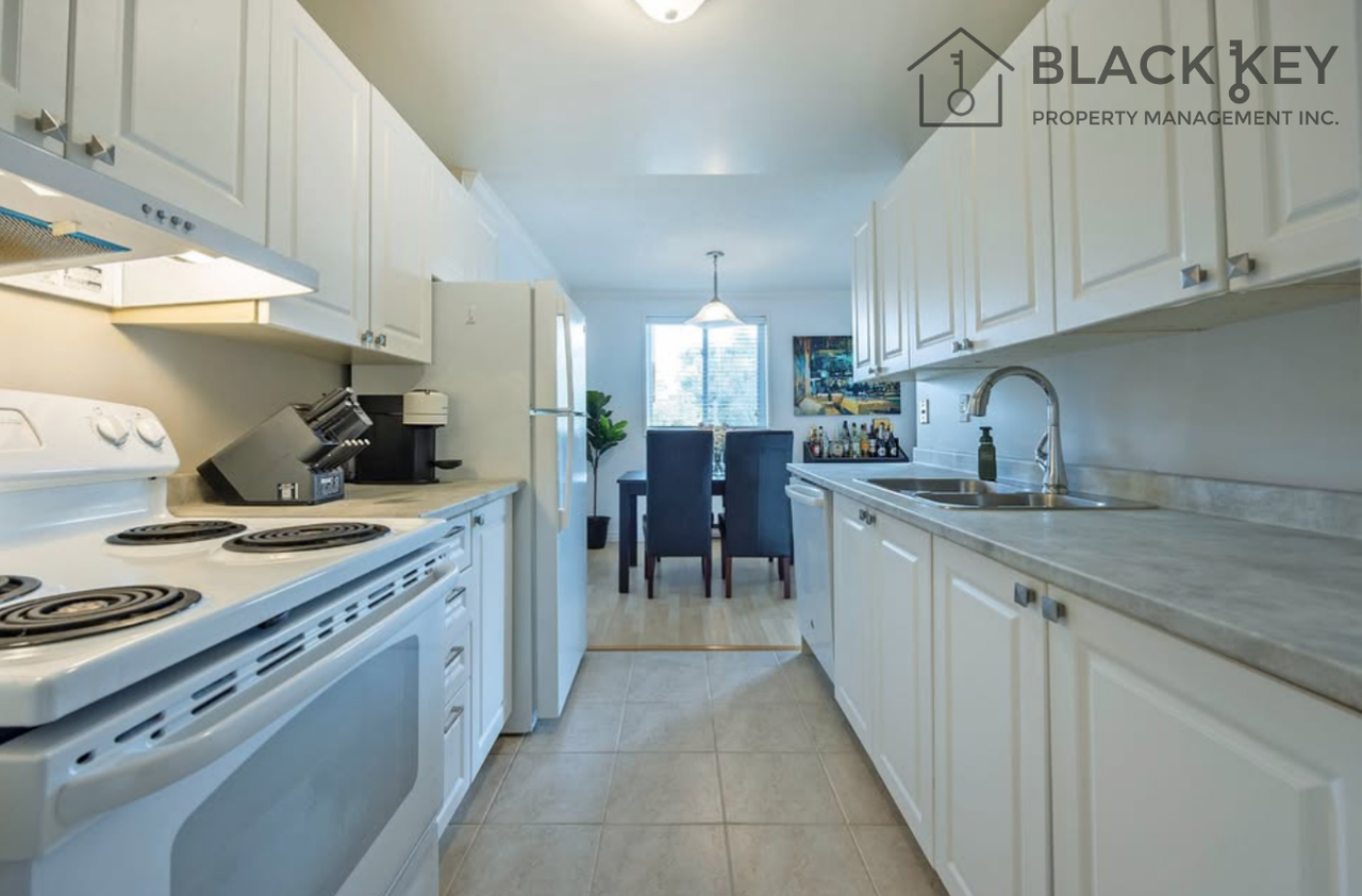 986 Huron St #501 - Photo 6 of 10