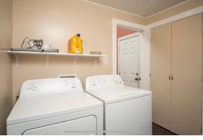 featured image of 936 E Center St