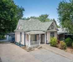 featured image of 936 East Center Street