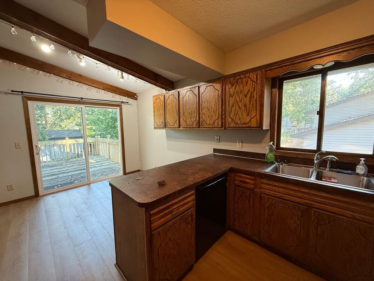 10351 Grouse St Nw - Photo 3 of 35