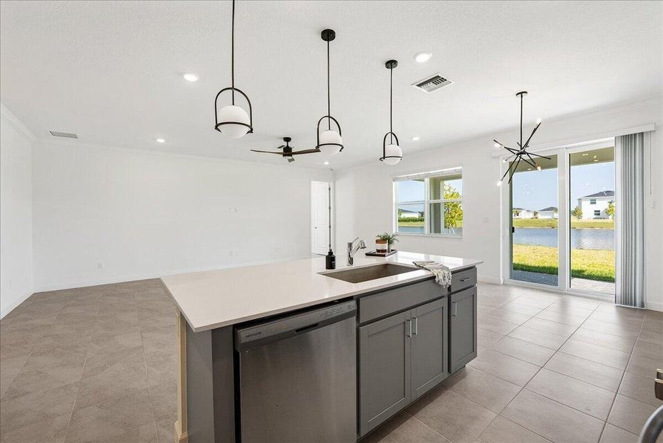 3527 Angler Dr - Photo 7 of 8