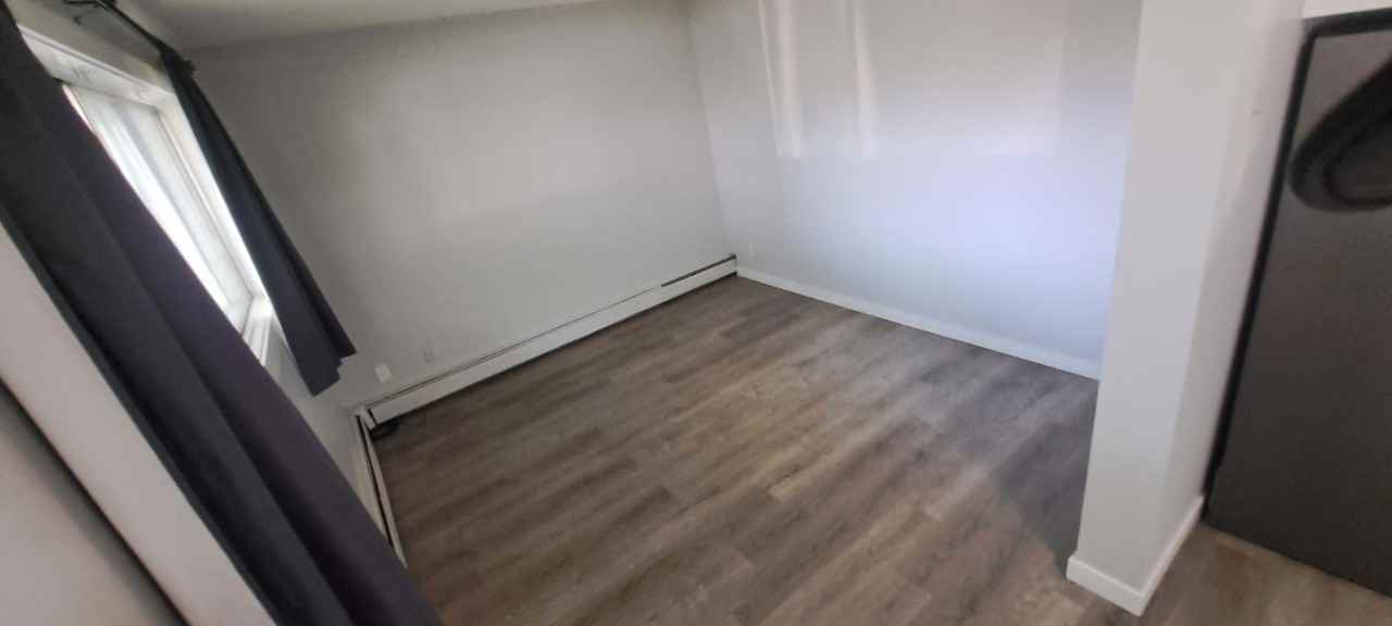 9923 - 9923 81 Ave #101 - Photo 4 of 6