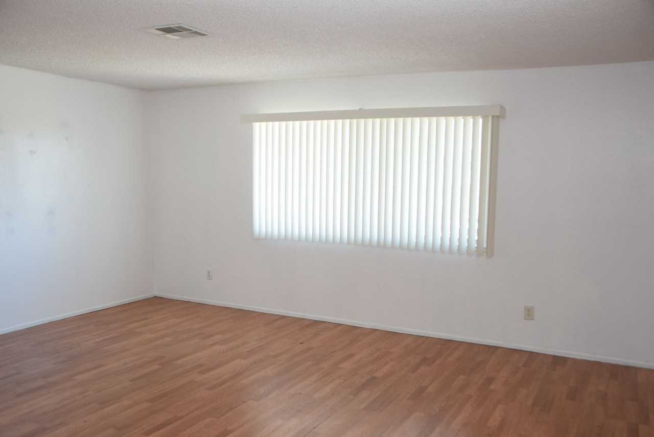 5267 Retablo Ave #C - Photo 3 of 19