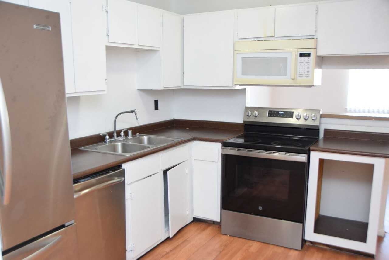 5267 Retablo Ave #C - Photo 7 of 19