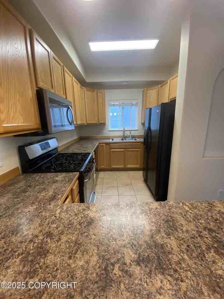 9247 Commons Pl #15 - Photo 5 of 16