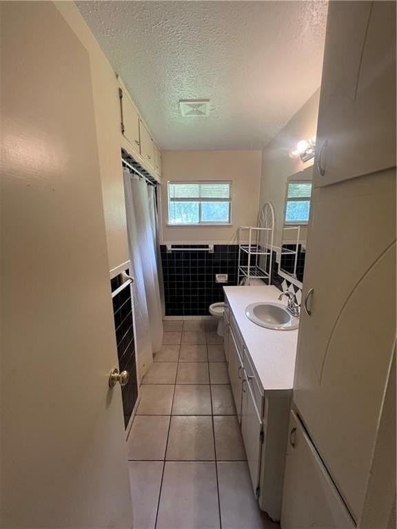 609 Cedar St - Photo 7 of 12