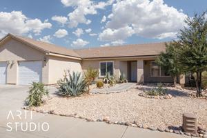 featured image of 321 Honeysuckle St #B