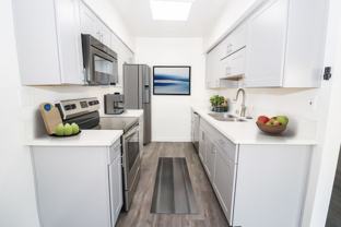 Encino Plaza Apartments - Photo 1 of 1