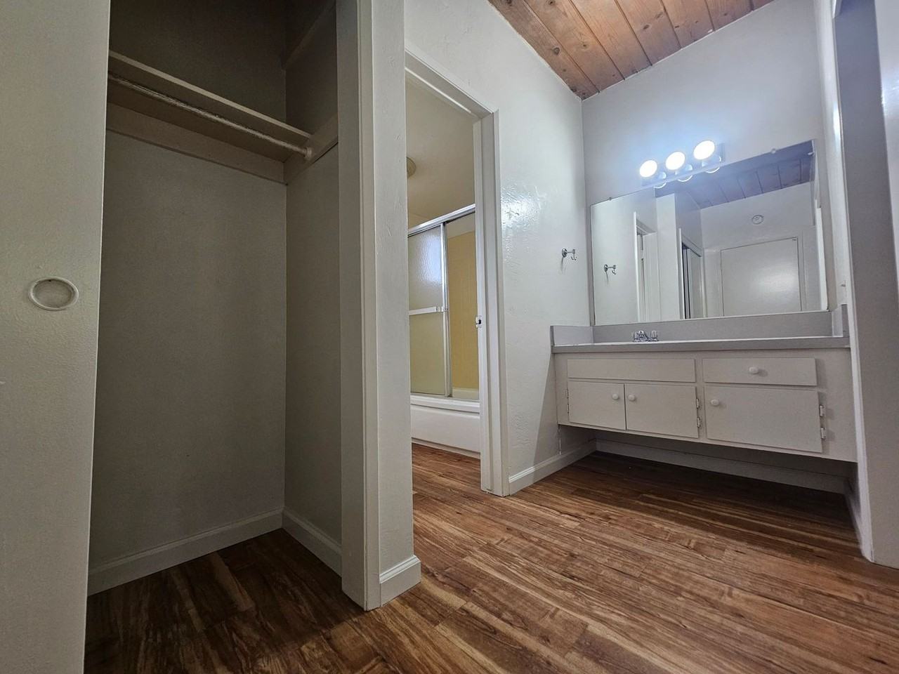 ANBW300 - Photo 6 of 8