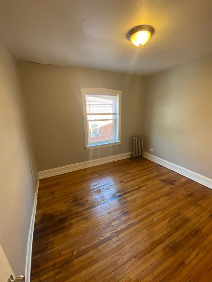 7237-43 S Bennett Ave - Photo 5 of 11